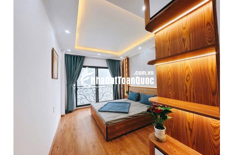 Bán nhà Trương Định 5 Tầng Thang Máy Mới Kính Koong 42m Nhỉnh 8 Tỷ